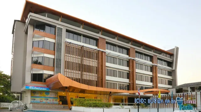 The Pacific Cool Chic Hotel & Long Stay