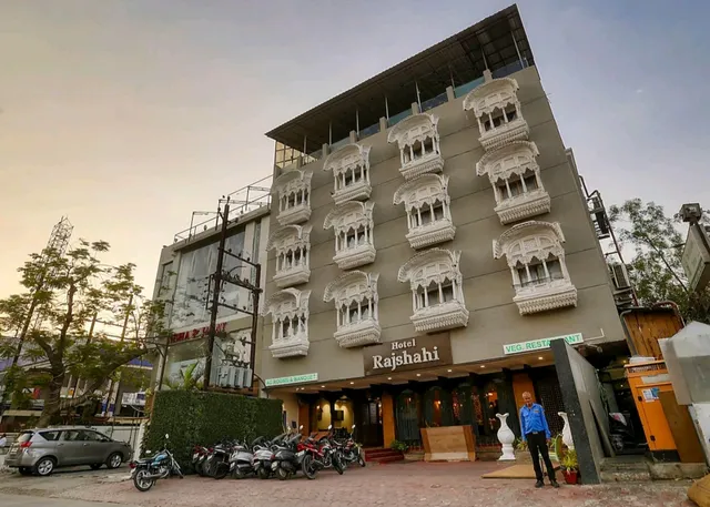 Hotel The Rajshahi Palace