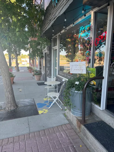 Simply Creative Flowers, Boutique & Gifts