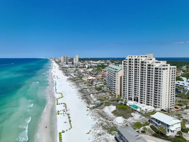 Hidden Dunes Beach & Tennis Resort
