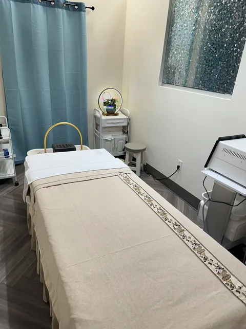 Pacific massage &head spa