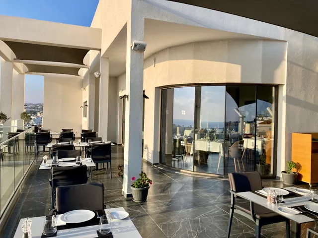 DIVINE PEAK RESTAURANT