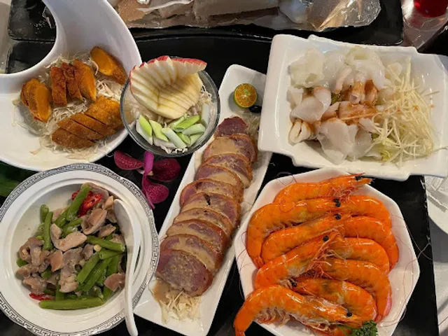 Arong Square seafood flavor