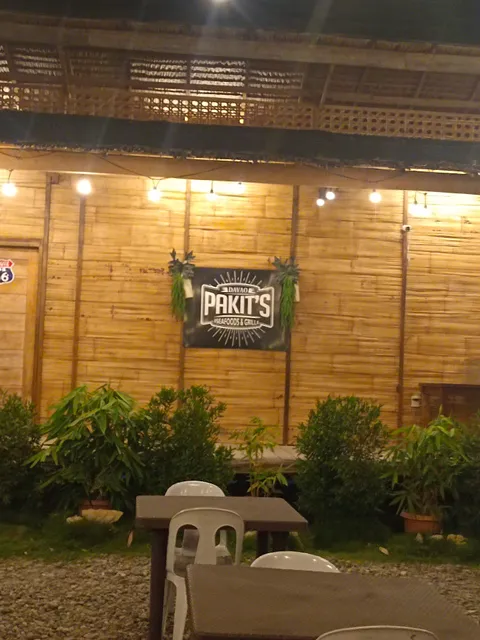 Pakit's Mati Grill & Restaurant