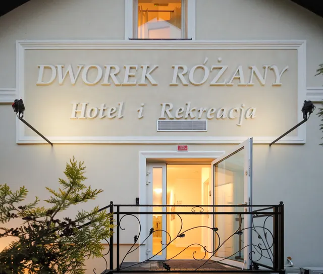 Dworek Różany - Hotel & Restaurant