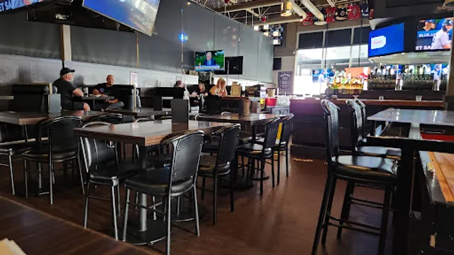 The Canadian Brewhouse (Saskatoon Stonebridge)