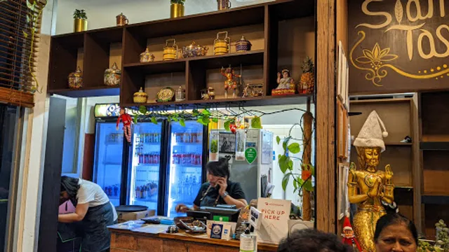 Siam Taste Thai Restaurant