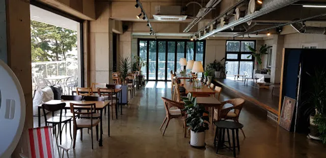 Cafe, Jamjindo-gil 28