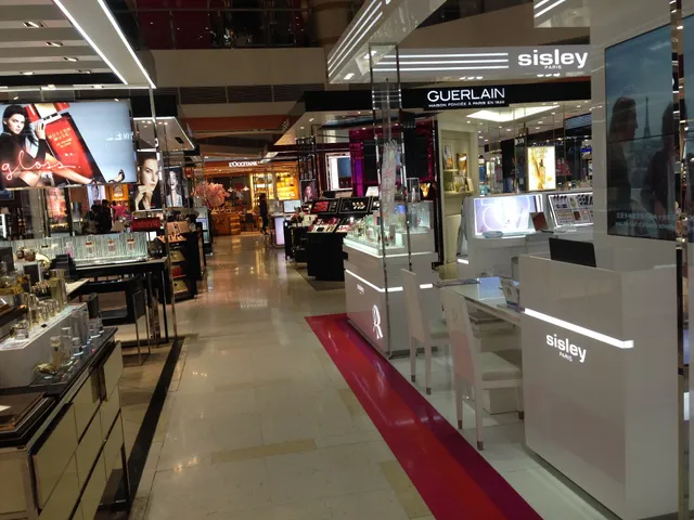 Beijing New World Shopping Mall