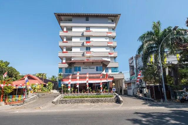 OYO 628 Losari Metro