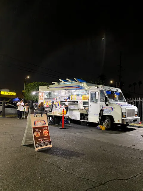 Tacos Los Carnalillos Taco Truck 2