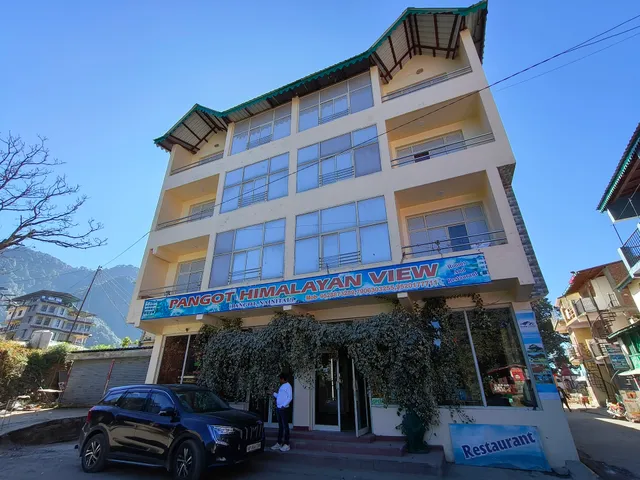 Hotel Pangot Himalayan View