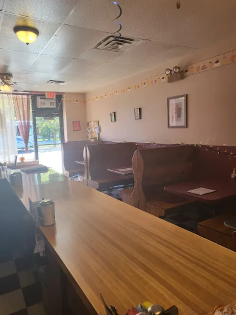 Gracie's Diner & more