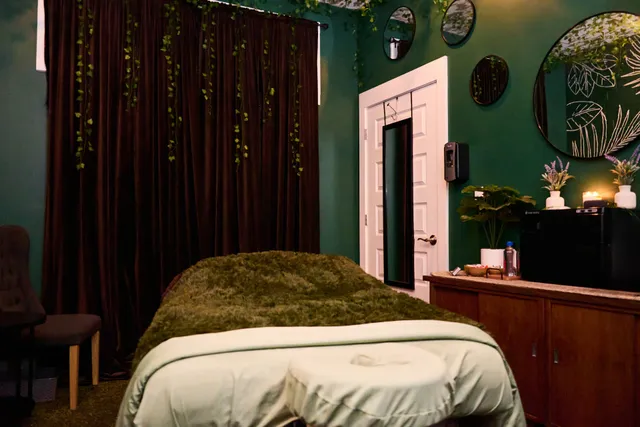 Massage O'clock, LLC