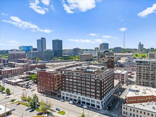Piper Lofts at Crossroads Apartments