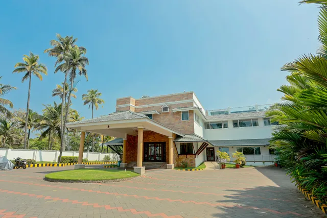 Renai Blue Waters Cherai