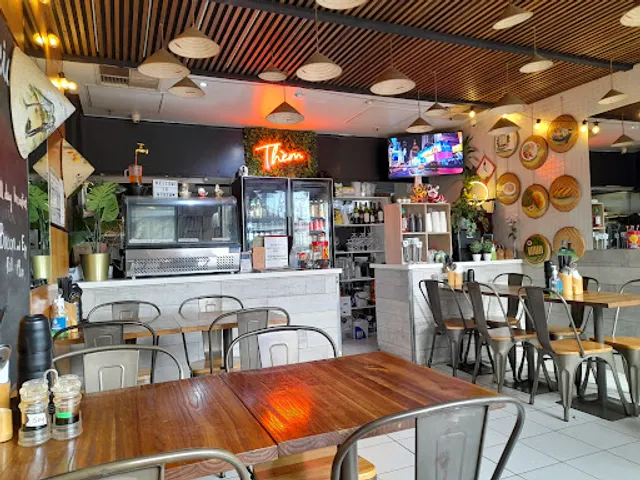 Them Authentic Vietnamese Cuisine & Rolls