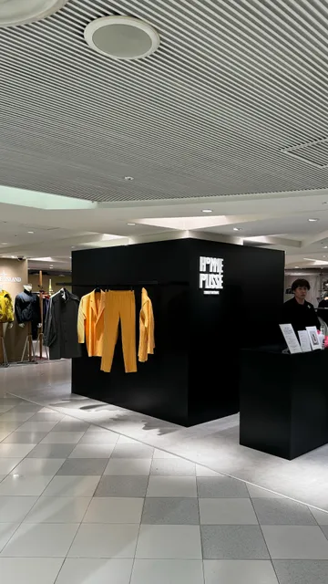 HOMME PLISSÉ ISSEY MIYAKE 大阪タカシマヤ