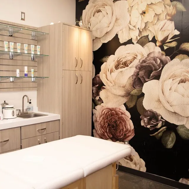 Sugar Peach Brazilian Wax & Sugaring