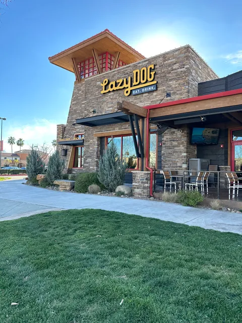 Villaggio Shopping Center