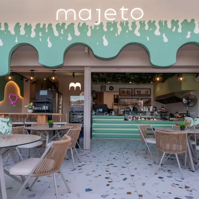 Majeto Sweet & Salty