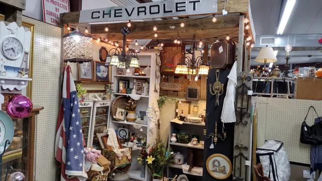 Country Club Flea Market