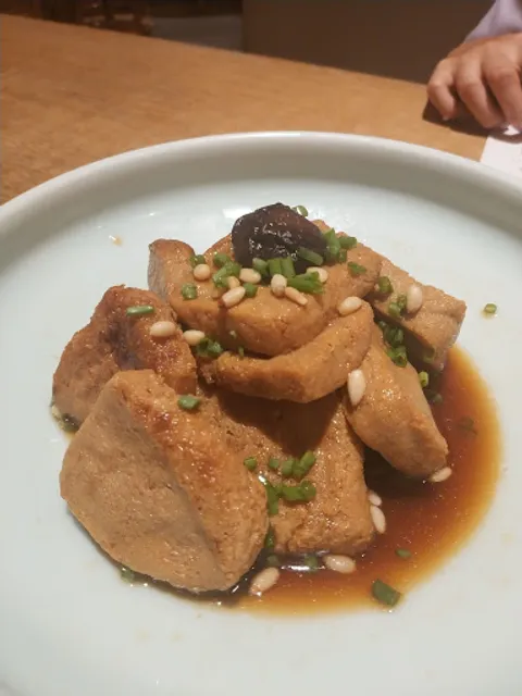 Huatengxuan Chinese Food Restaurant