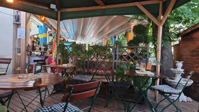 Madre's Restaurant & Bar