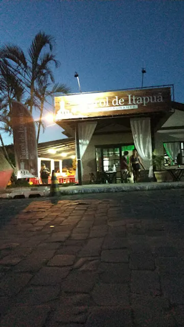 Farol de Itapuã Bar e Restaurante
