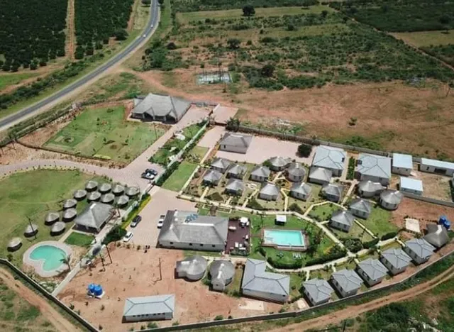 The Bridge Boutique Lodge