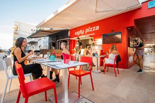 UGLY PIZZA FORMENTERA