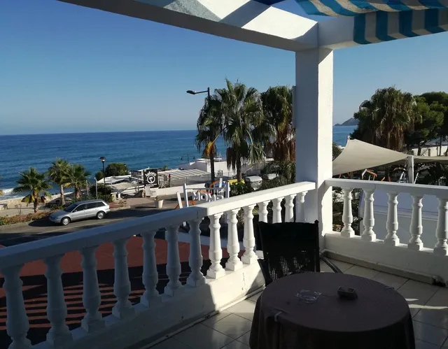 PENSIÓN LA ESPERANZA-PLAYA