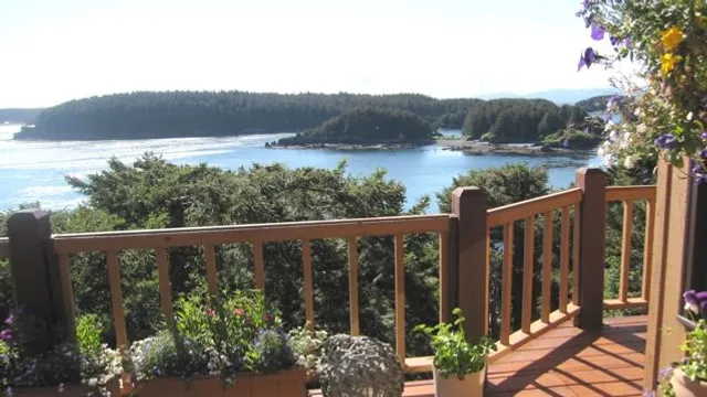 A Channel View Bed and Breakfast