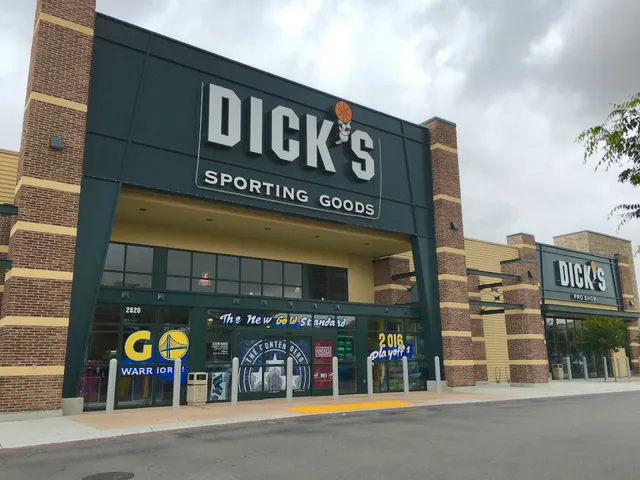 DICK'S Sporting Goods