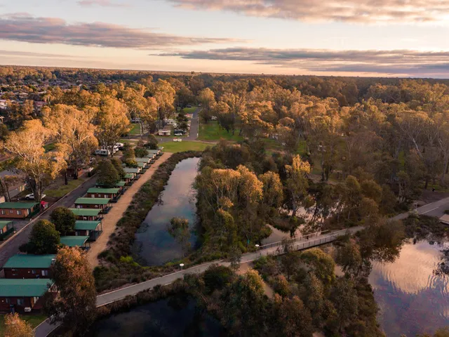 Victoria Lake Holiday Park