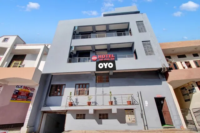 Hotel O Royal Palace