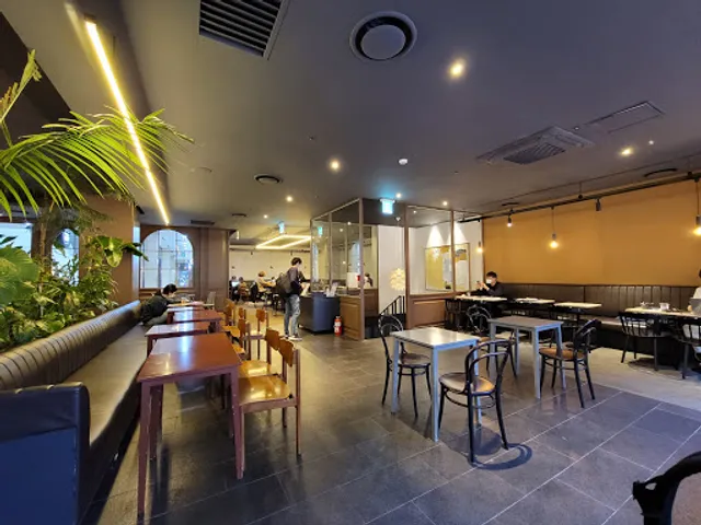 Mahogany Coffee Incheon Guwol