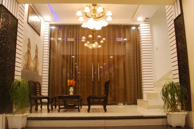 Hotel Royal Rawat palace