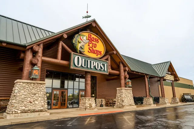 Bass Pro Shops
