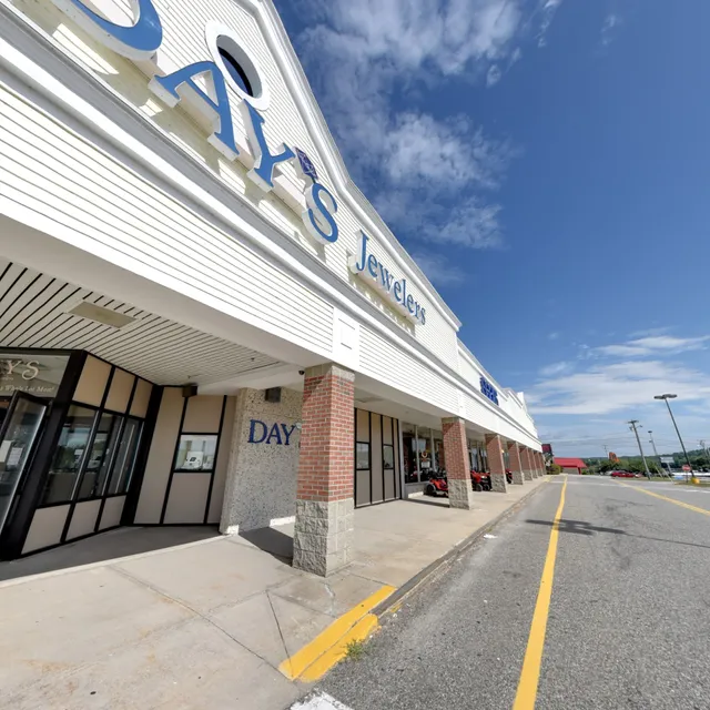 Day's Jewelers | Auburn, ME