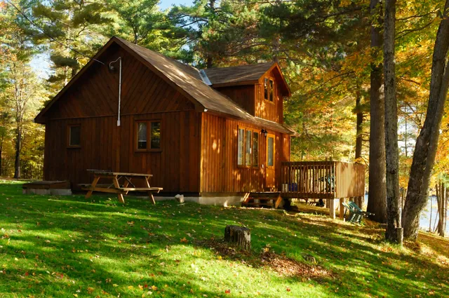 The White Pines Resort