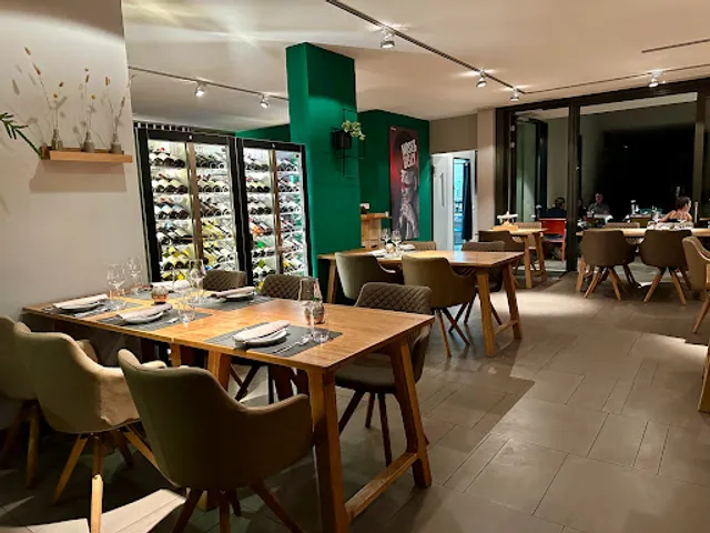 Restaurant Nose & Belly