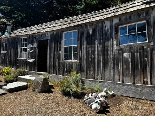 Whalers Cabin Museum