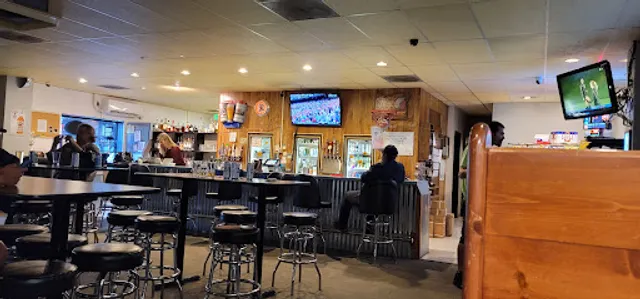 4th Plain Bar & Grill