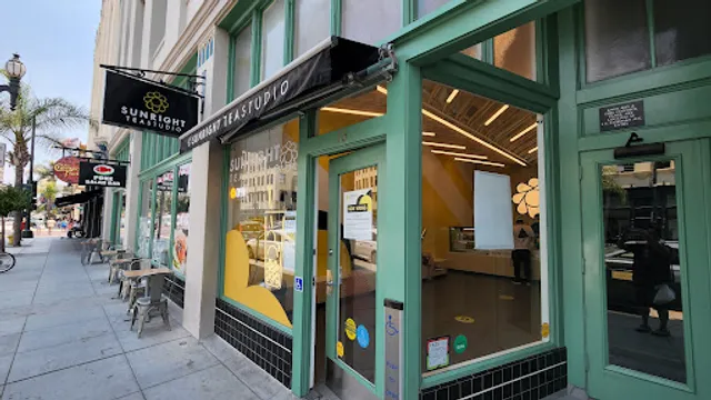 Sunright Tea Studio - Pasadena
