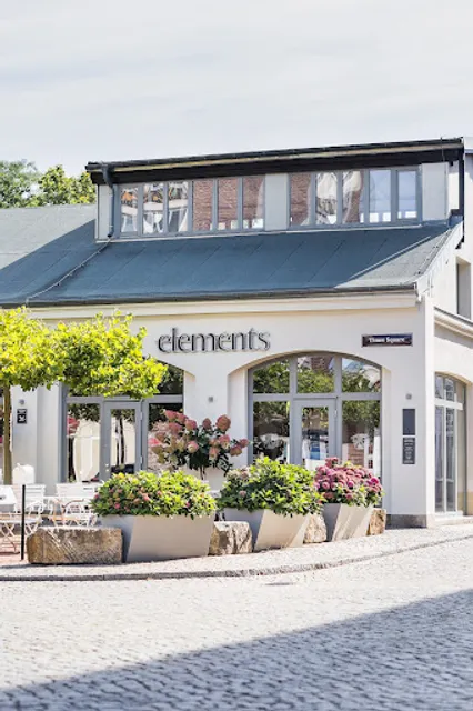 elements DELI RESTAURANT LOUNGE