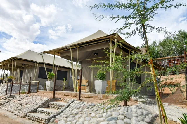 Frontier River Resort