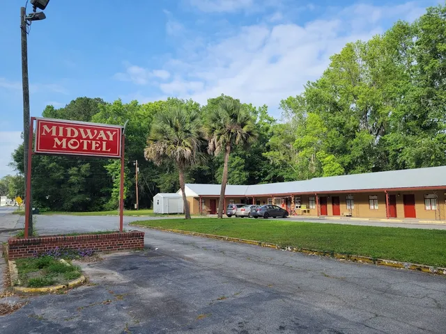 Midway Motel