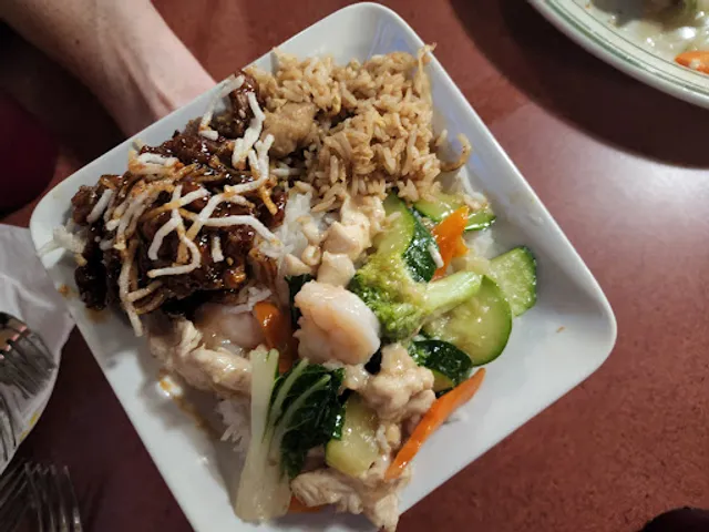 Lucky Garden Chinese Restaurant