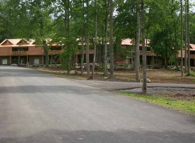 White Oak Lodge & Resort